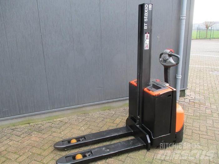 BT SWE 080L 手推堆垛车