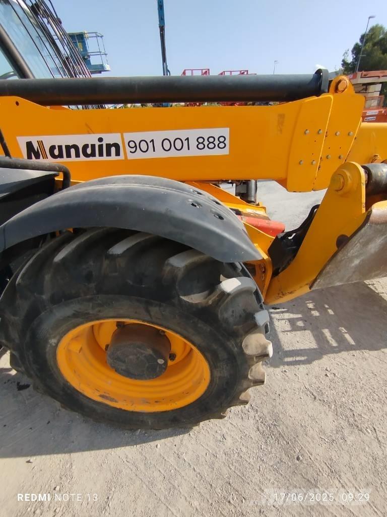 JCB 535 V 140 伸缩臂叉装车|叉装车