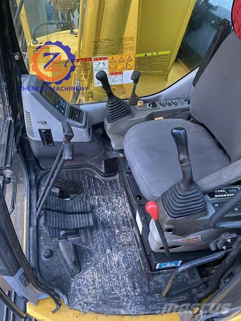 Komatsu PC 128 US 中型挖掘机