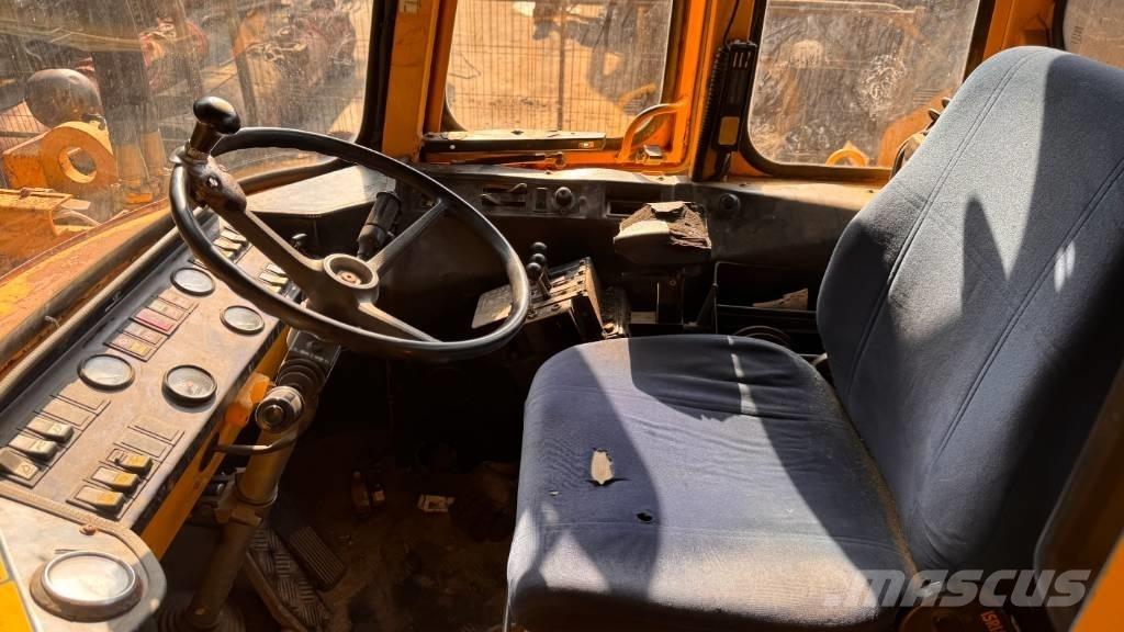 Volvo L 120 轮式装载机