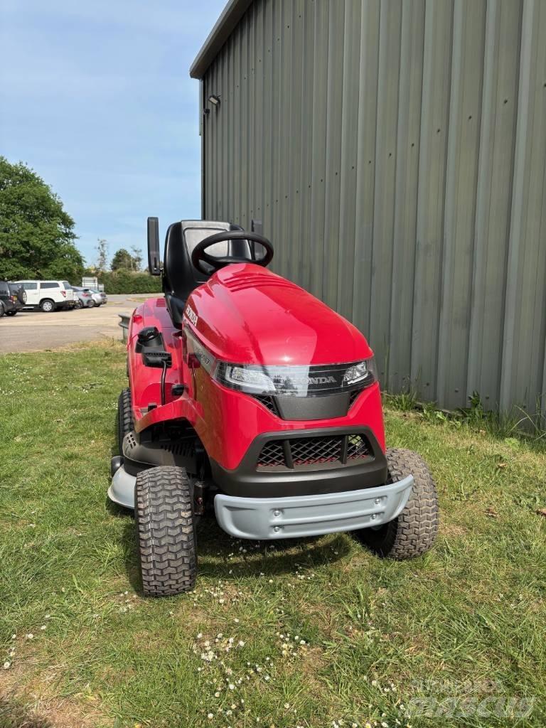 Honda HF 2417 HTE 骑乘式割草机