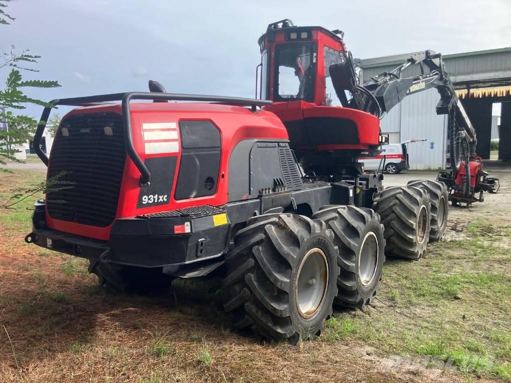 Komatsu 931 XC 收割机