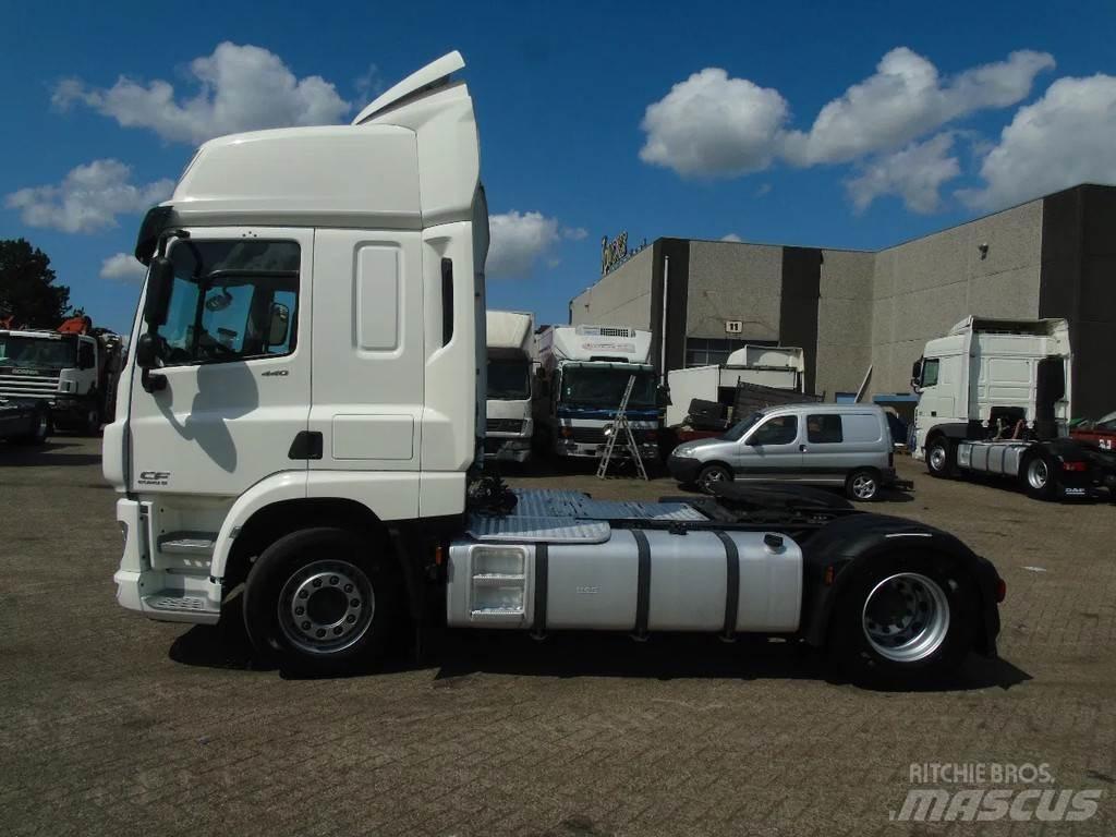 DAF CF 440 + EURO 6 牵引车