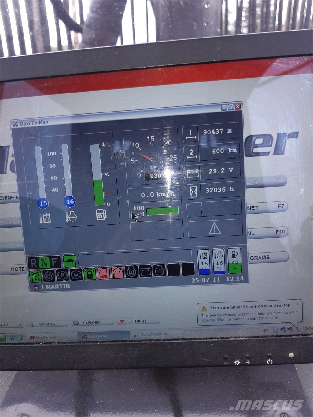 Komatsu 860.4 集运机