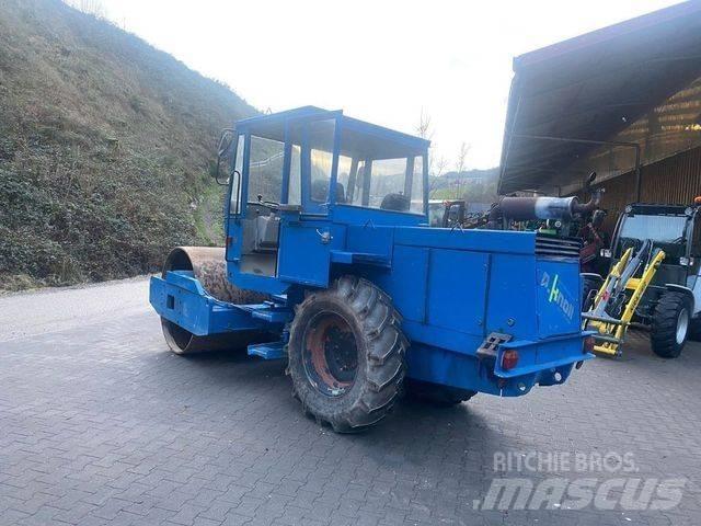 Hamm 2301-9 单轮压路机