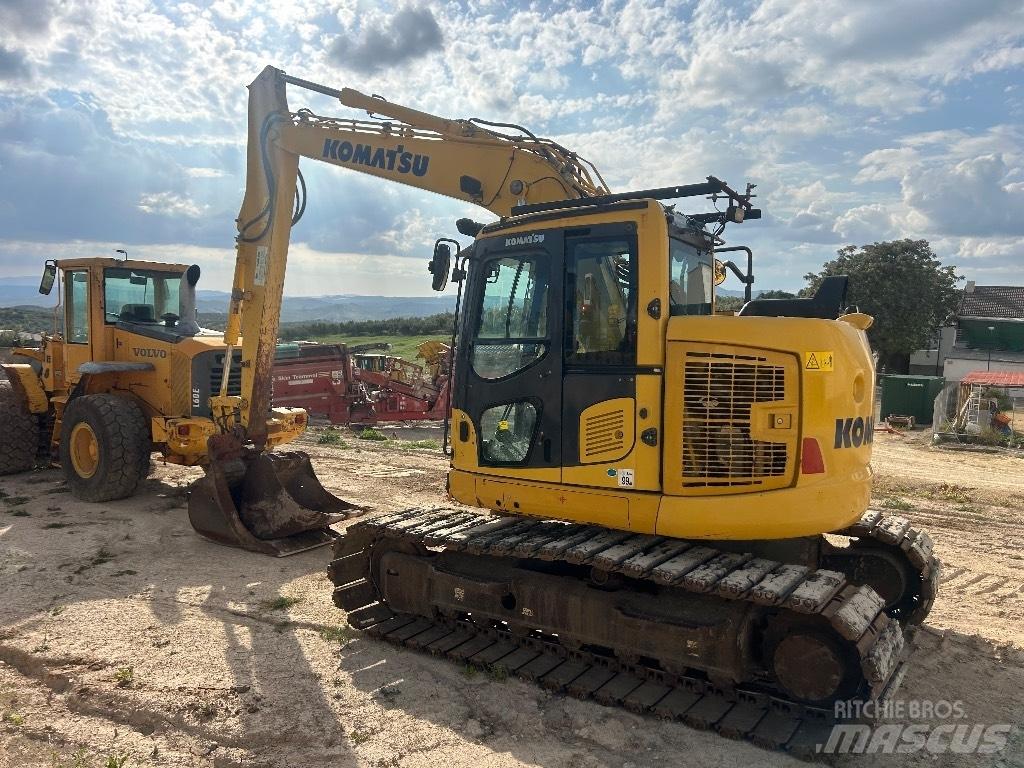 Komatsu PC 138 小型挖掘机
