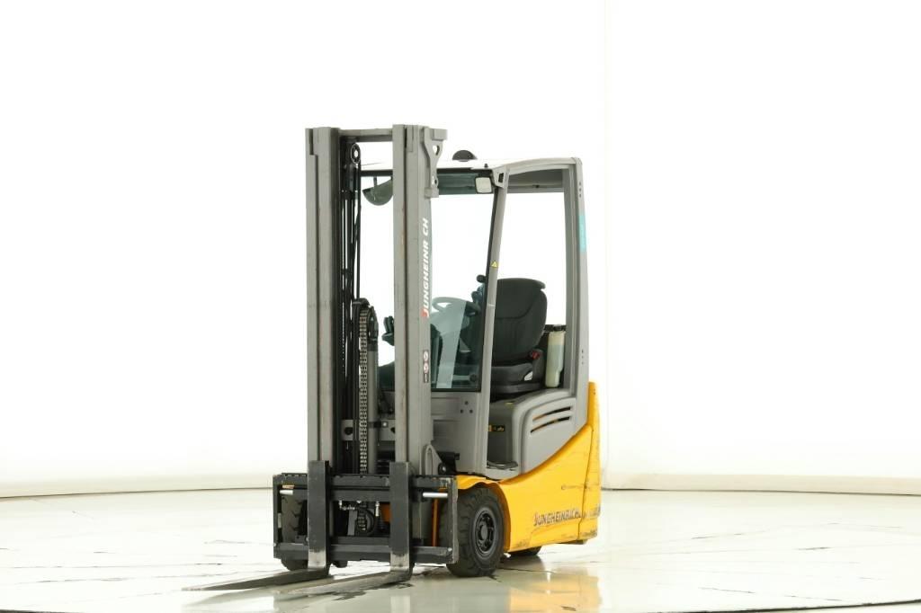 Jungheinrich EFG 215 电动叉车