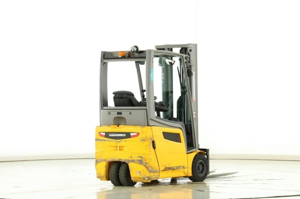 Jungheinrich EFG 215 电动叉车