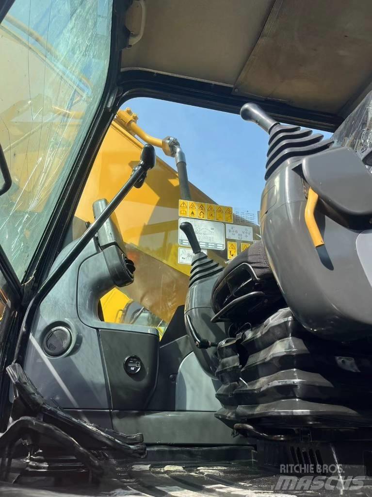CAT 336 D2 履带挖掘机