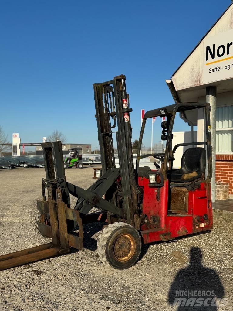 Moffett M4 25.3 柴油叉车