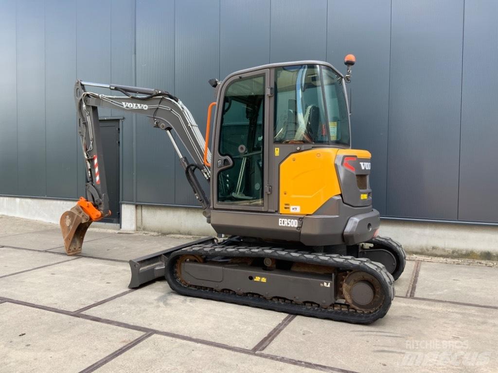 Volvo ECR 50 D 小型挖掘机