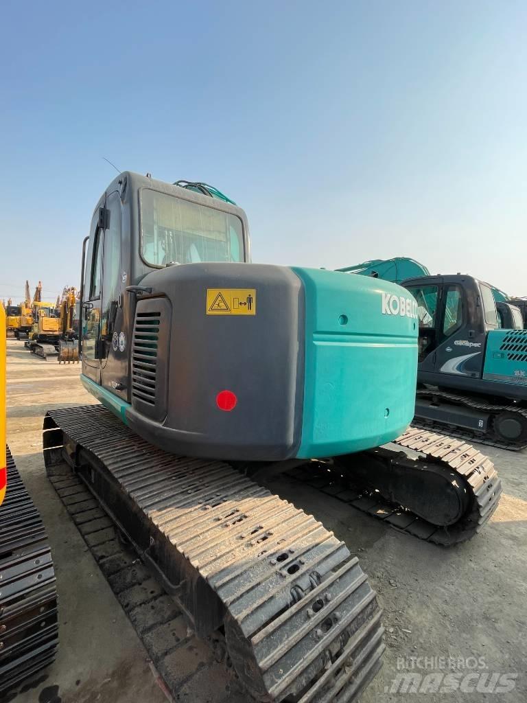 Kobelco SK 135 履带挖掘机