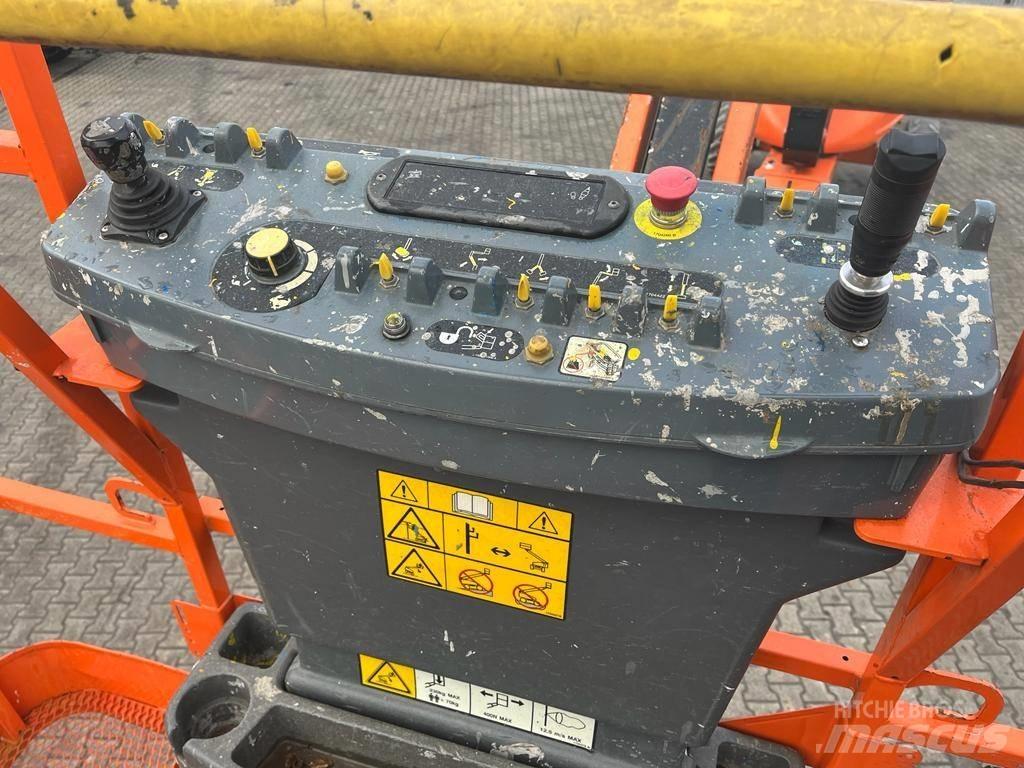 JLG M 600 JP 曲臂高空工作平台