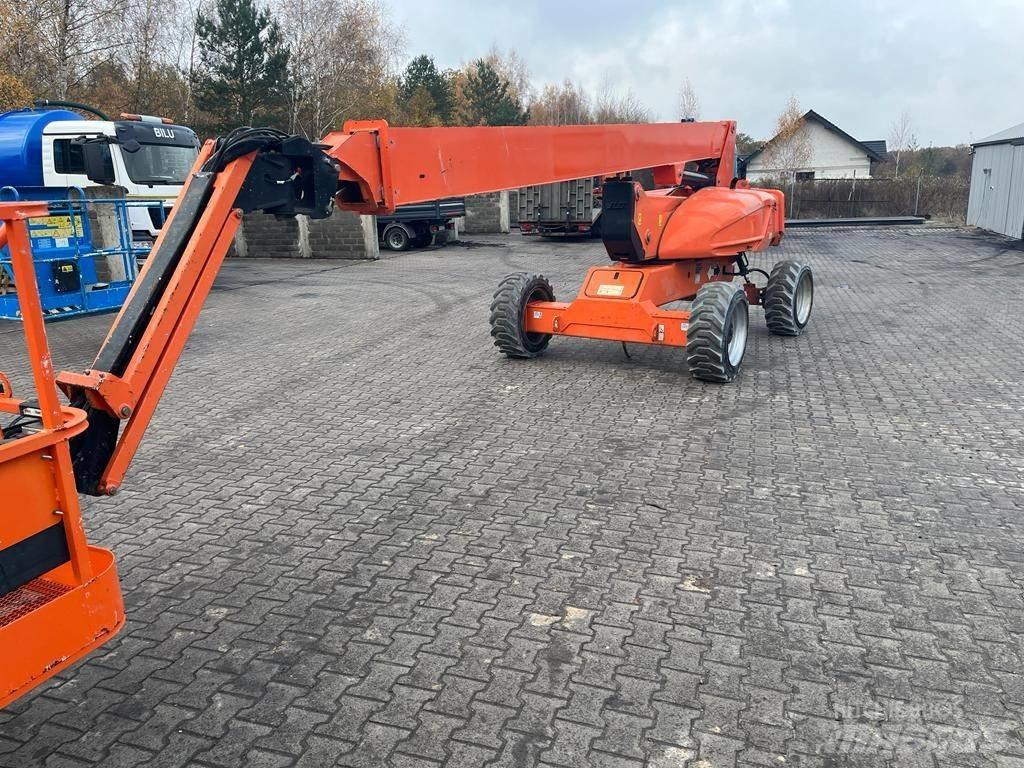 JLG M 600 JP 曲臂高空工作平台