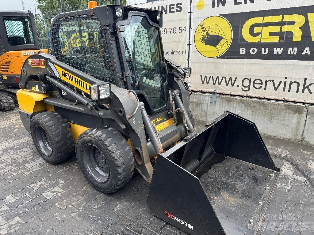 New Holland L220 滑移装载机