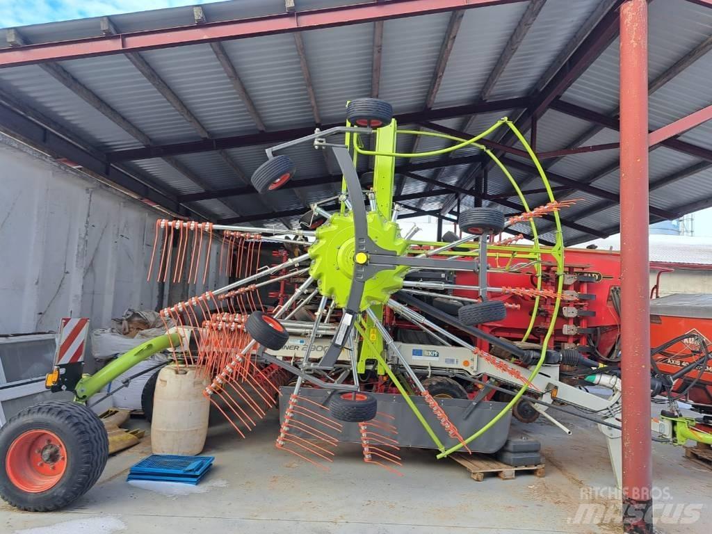 CLAAS Liner 2900 犁耙和摊草机