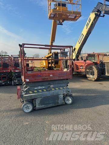 SkyJack SJIII3219 剪叉式升降机