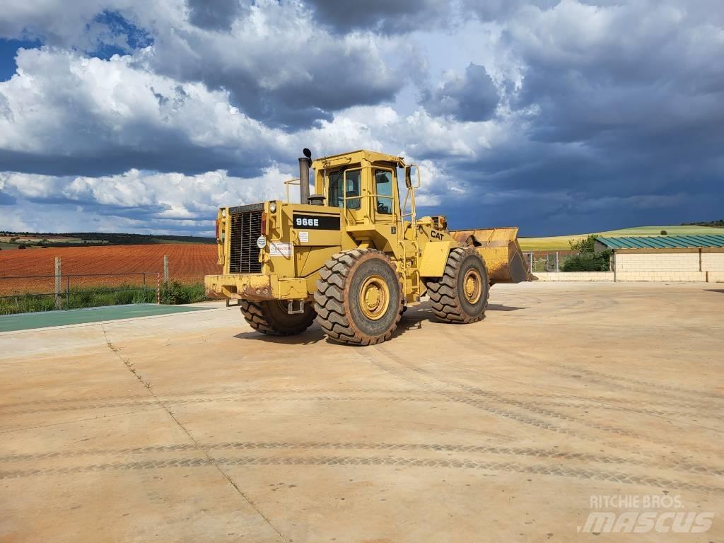CAT 966E 轮式装载机