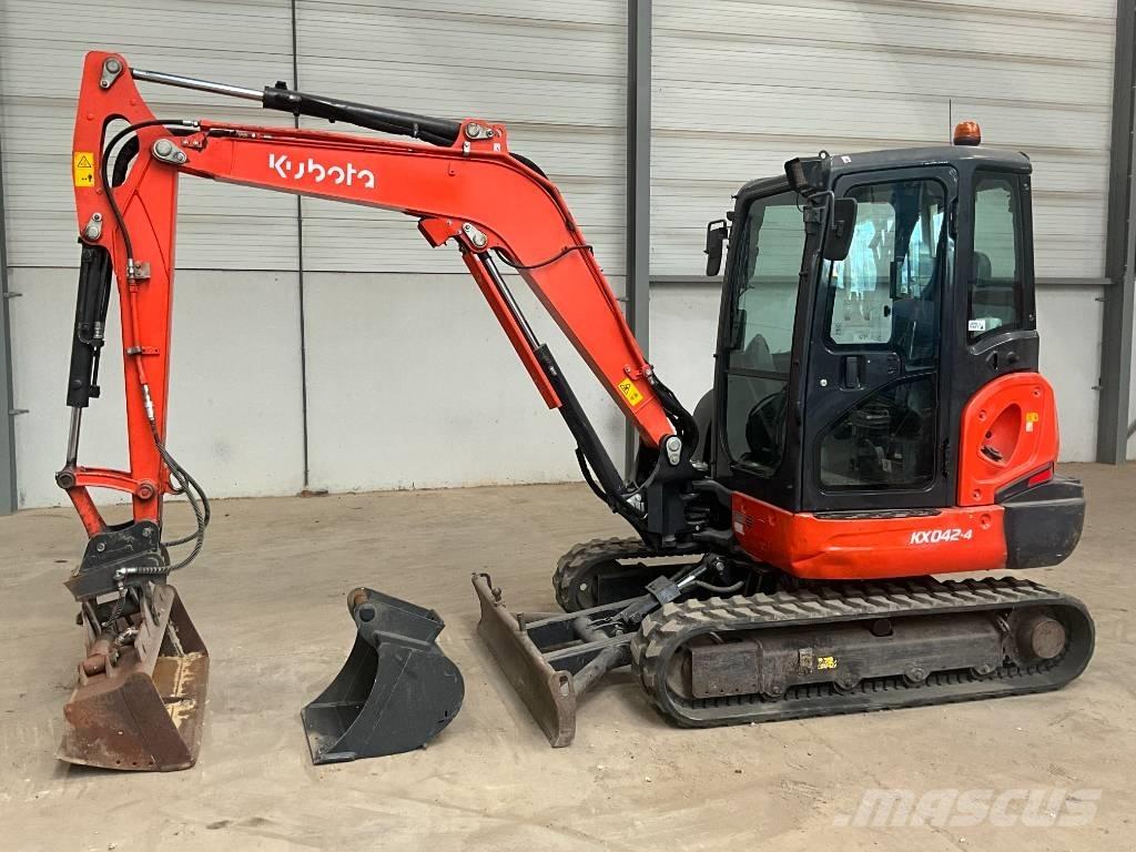 Kubota KX 042-4 小型挖掘机