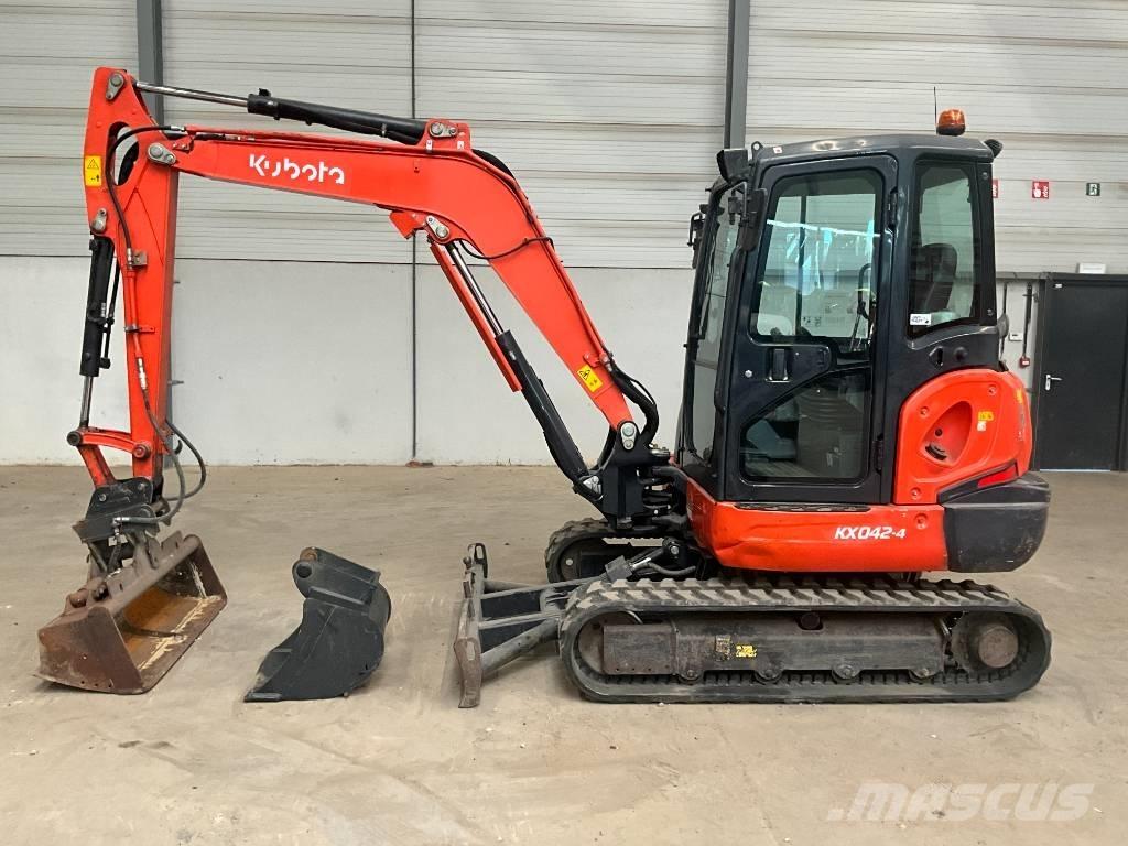 Kubota KX 042-4 小型挖掘机