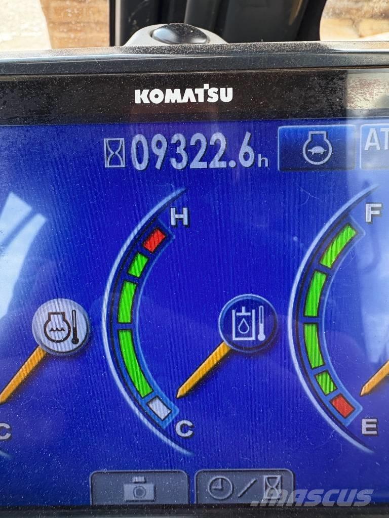 Komatsu PC 138 US 履带挖掘机