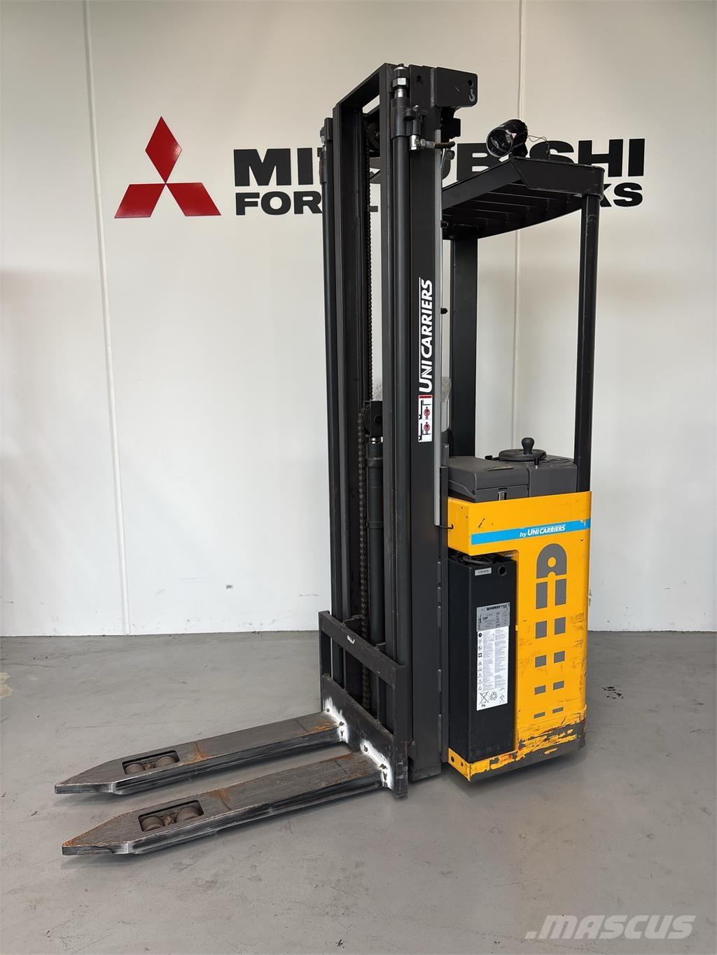 Atlet A160 行走式堆垛机