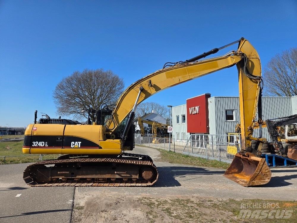 CAT 324DL 履带挖掘机