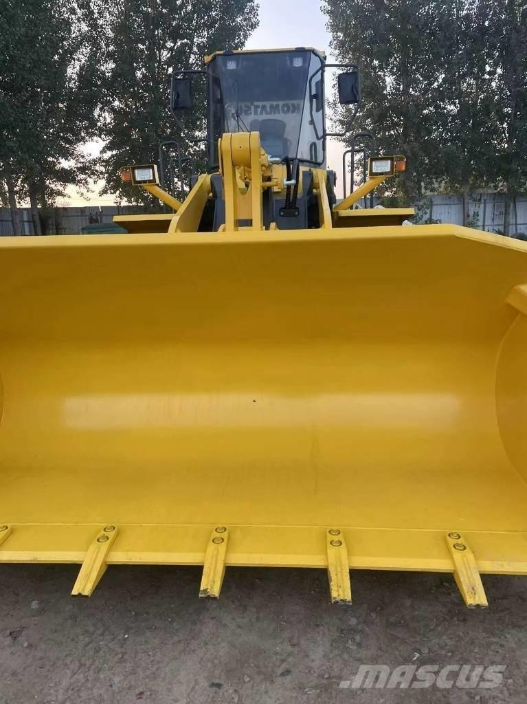 Komatsu WA 380 轮式装载机