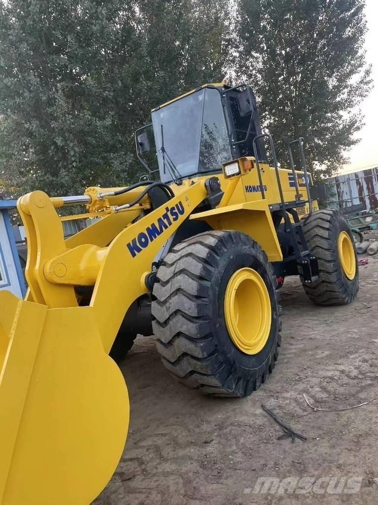 Komatsu WA 380 轮式装载机