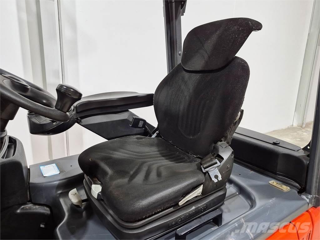 Linde E18L 01 电动叉车