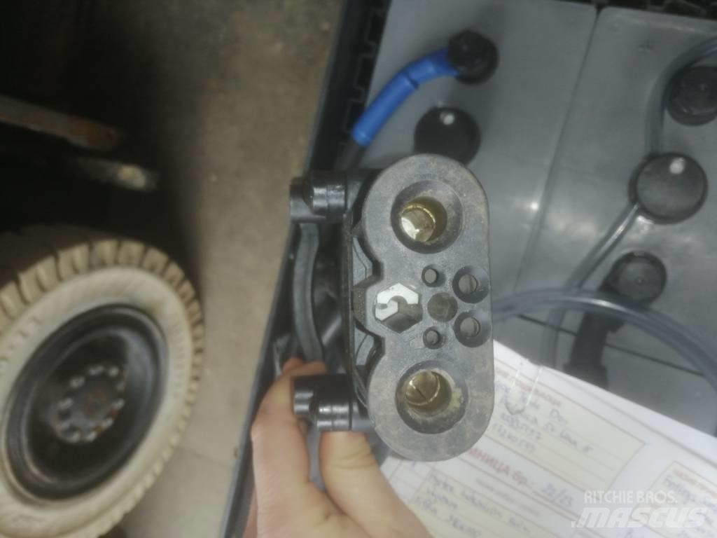 Hyster A 1.3 XNT 电动叉车