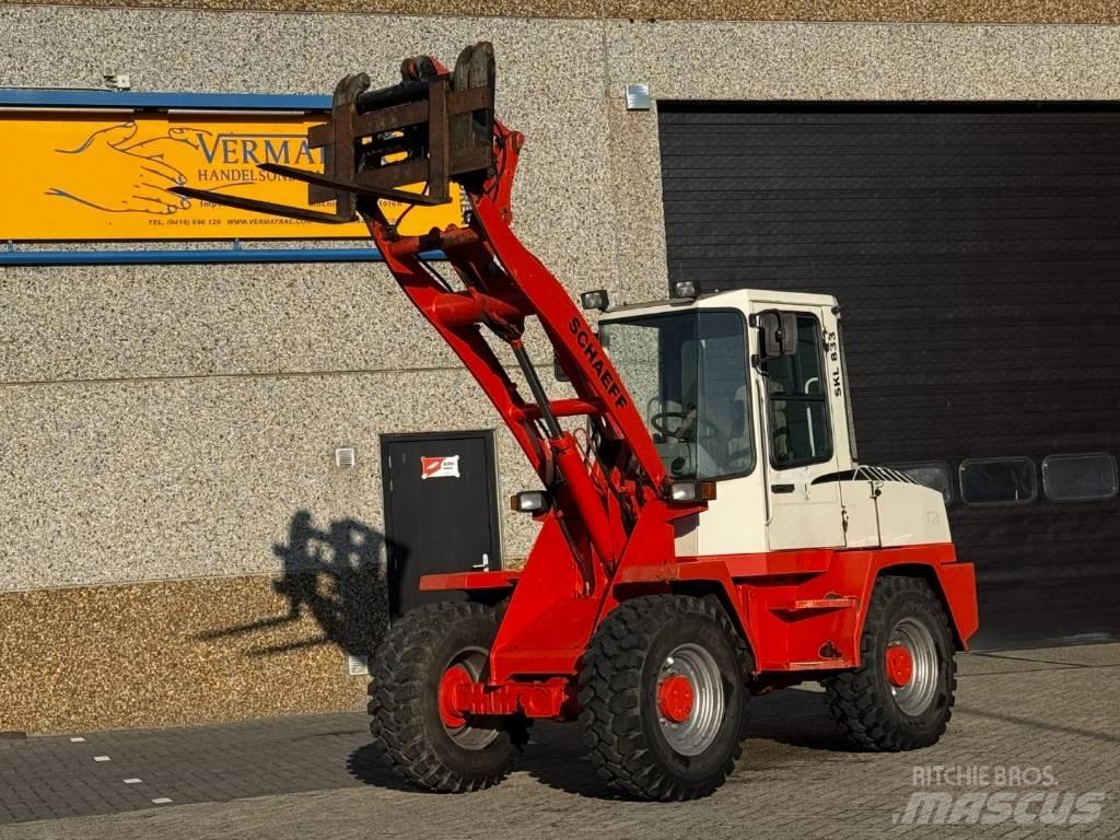 Schaeff SKL833 轮式装载机