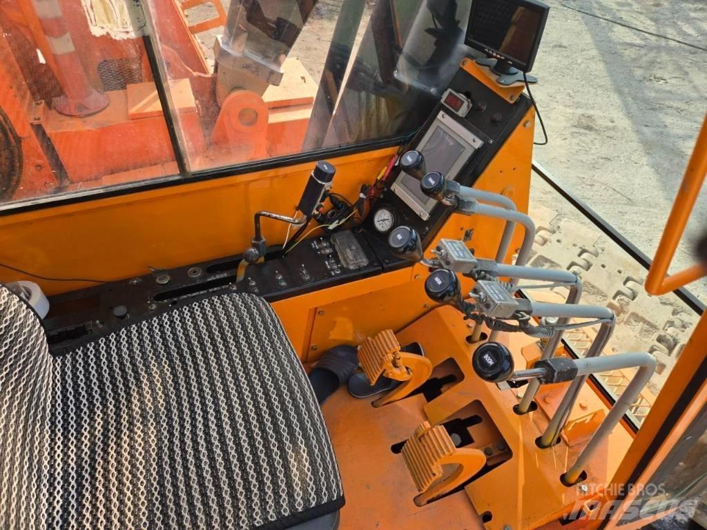 Sumitomo LS138RH 履带起重机