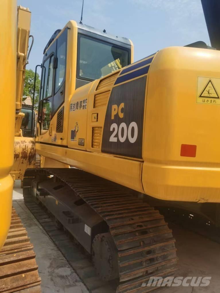 Komatsu PC 200-8 履带挖掘机