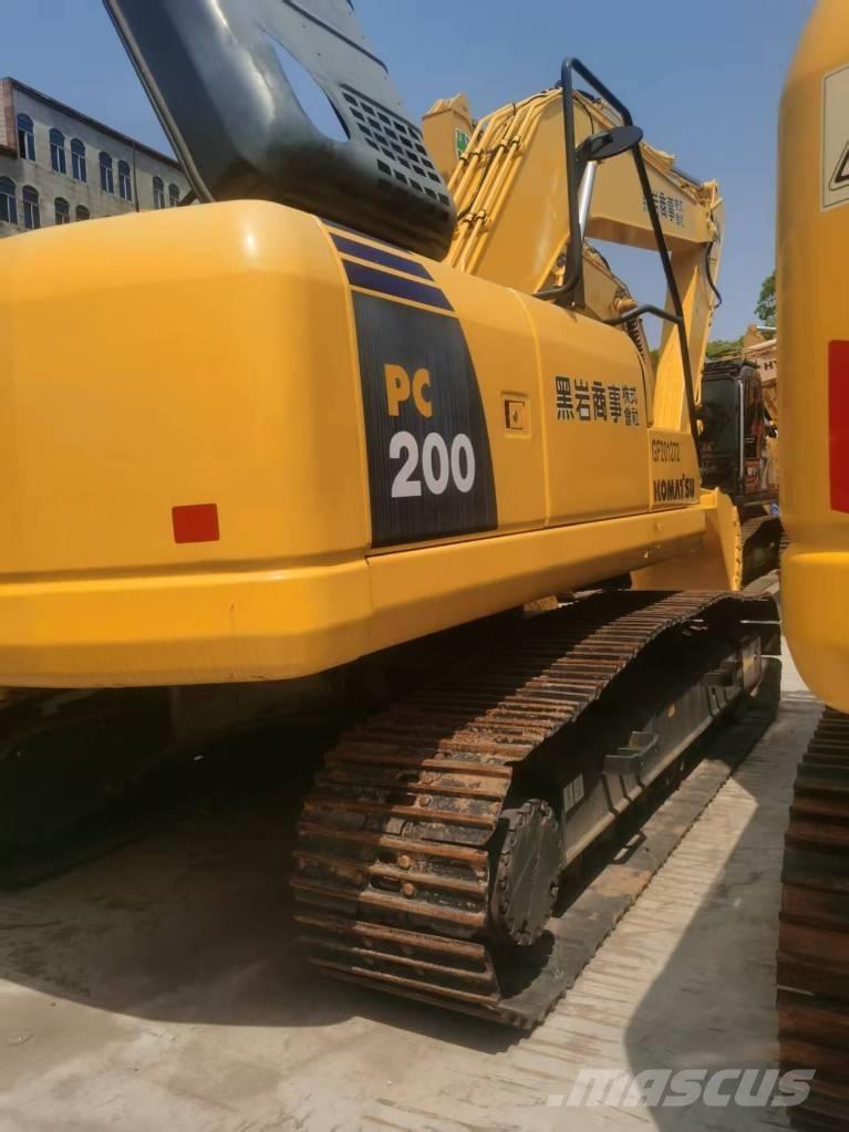 Komatsu PC 200-8 履带挖掘机