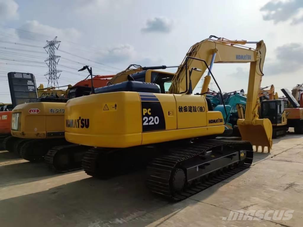 Komatsu PC 220 履带挖掘机