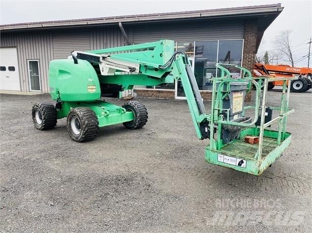 JLG 450 AJ 曲臂高空工作平台