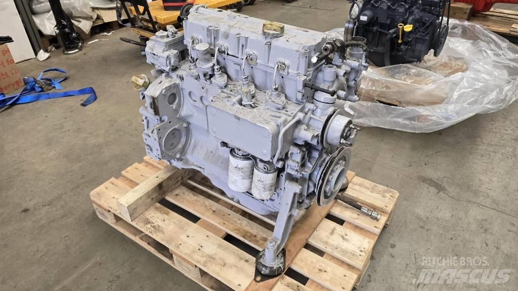 Deutz BF4M2012C 发动机