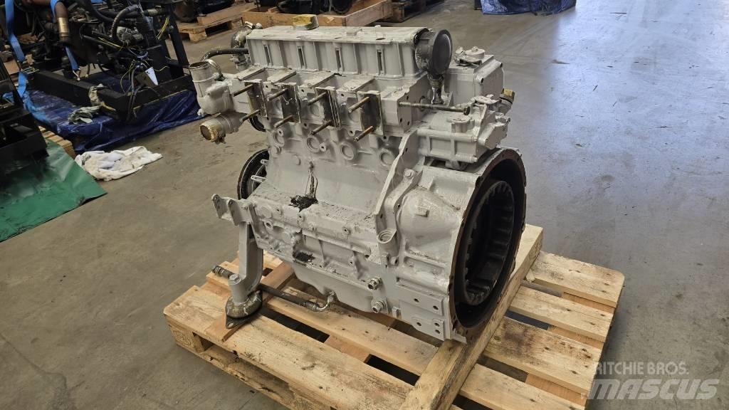 Deutz BF4M2012C 发动机