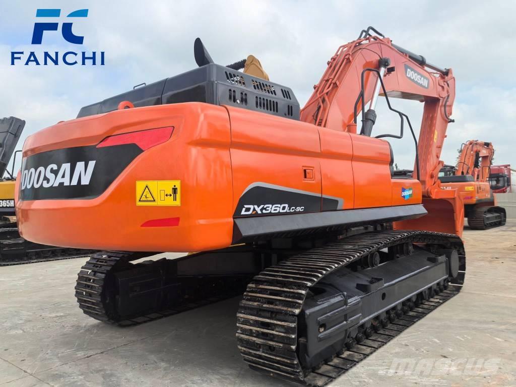Doosan DX 360 LC 小型挖掘机