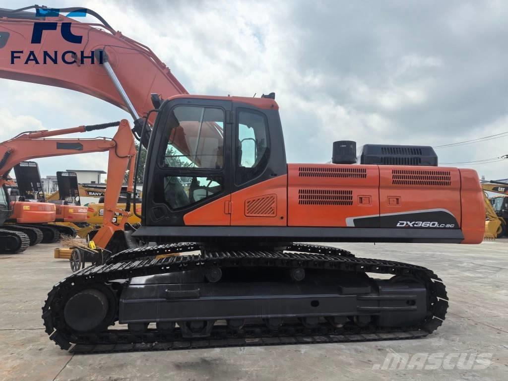 Doosan DX 360 LC 小型挖掘机