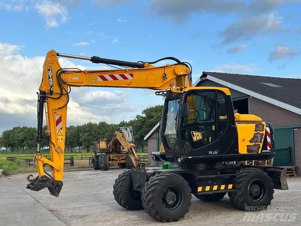 JCB JS145W 轮式挖掘机