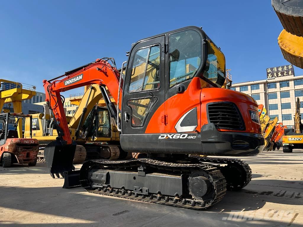Doosan DX 60 小型挖掘机