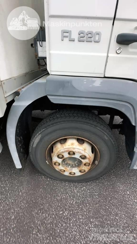 Volvo FL 612 厢式货车
