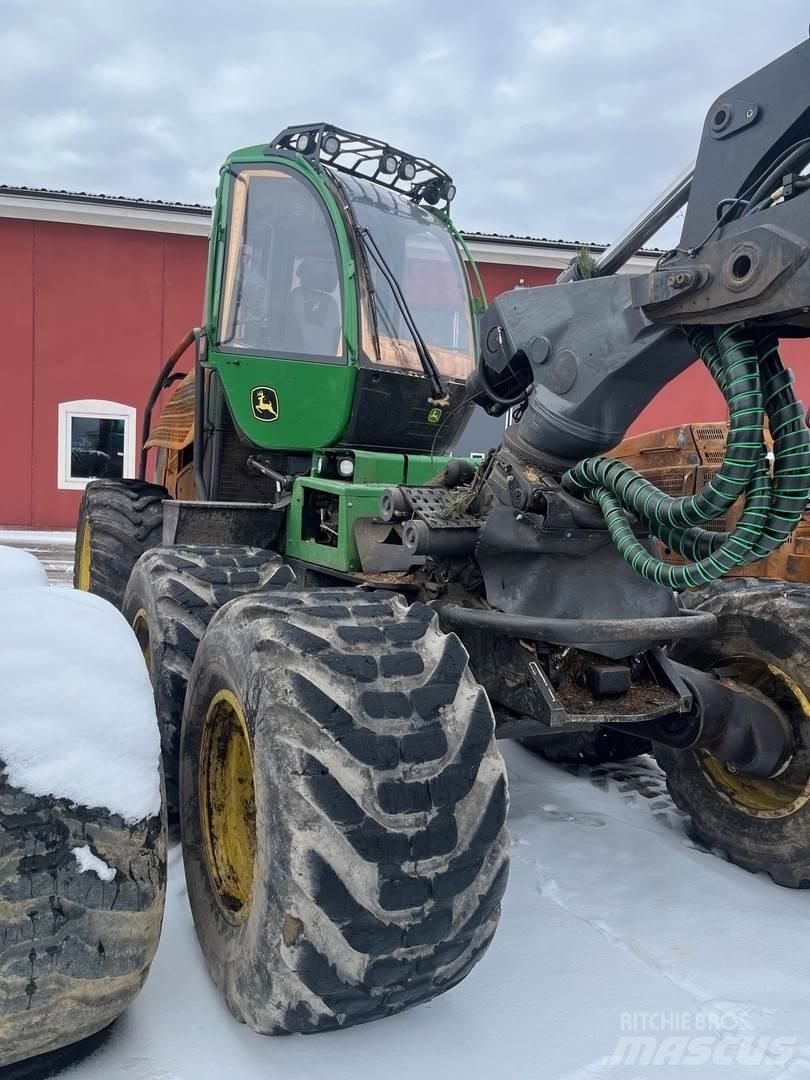 John Deere 1270G 收割机