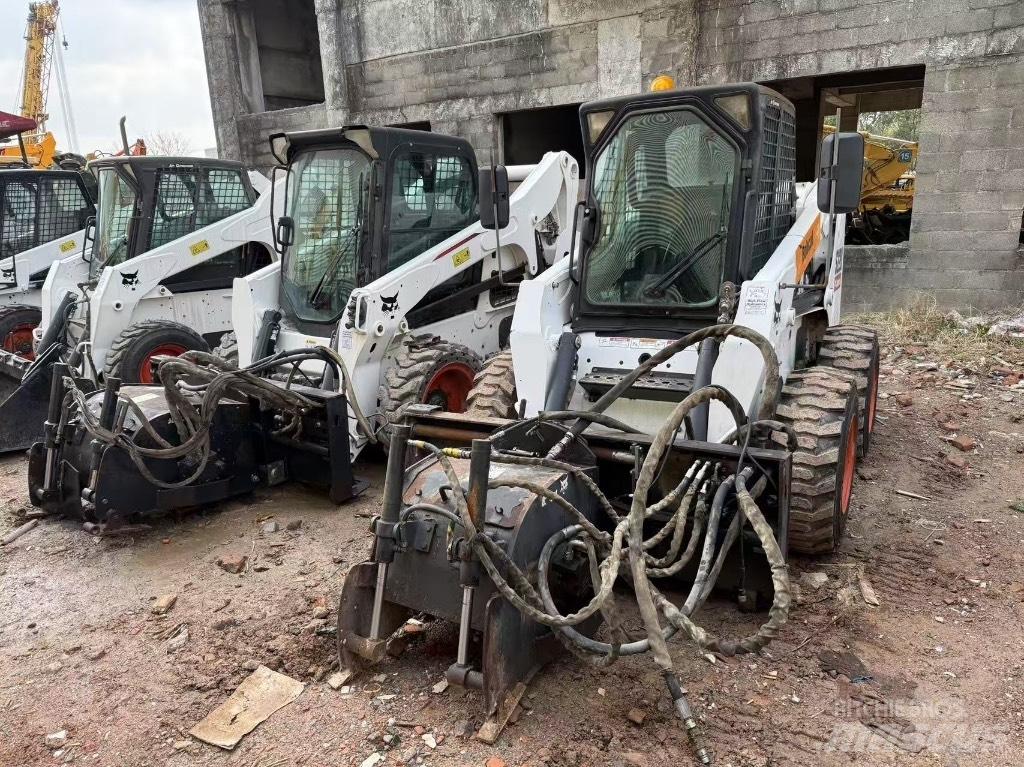 Bobcat S 220 S750 滑移装载机