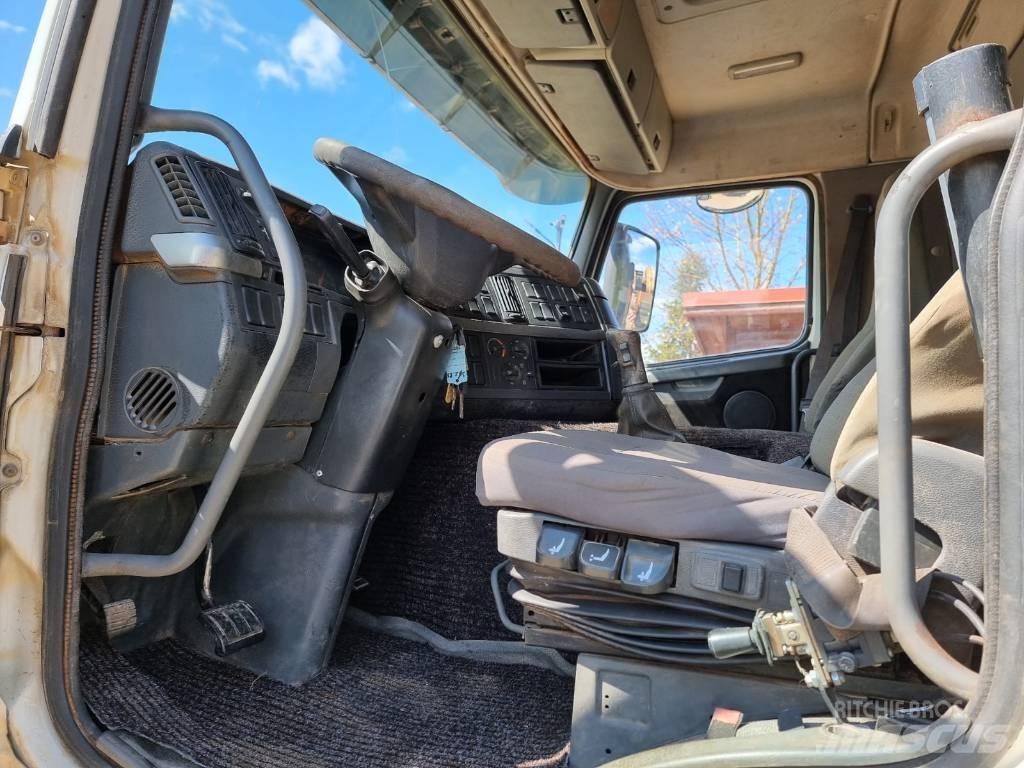 Volvo FM420 6x4 翻斗车