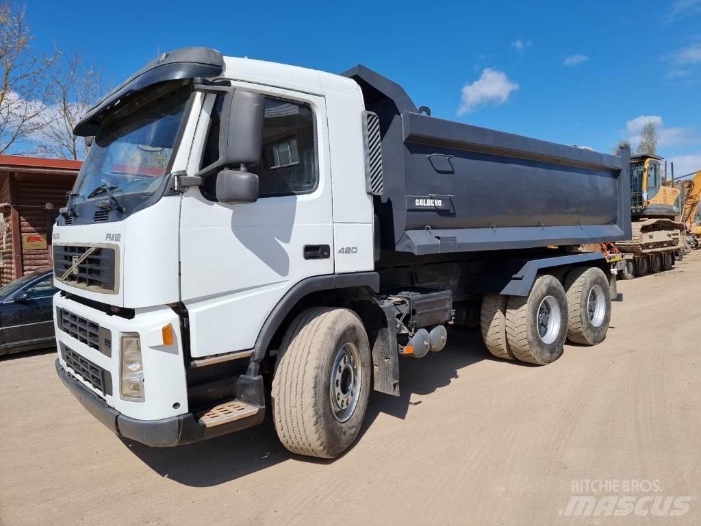 Volvo FM420 6x4 翻斗车