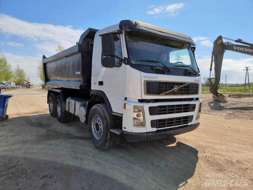 Volvo FM420 6x4 翻斗车