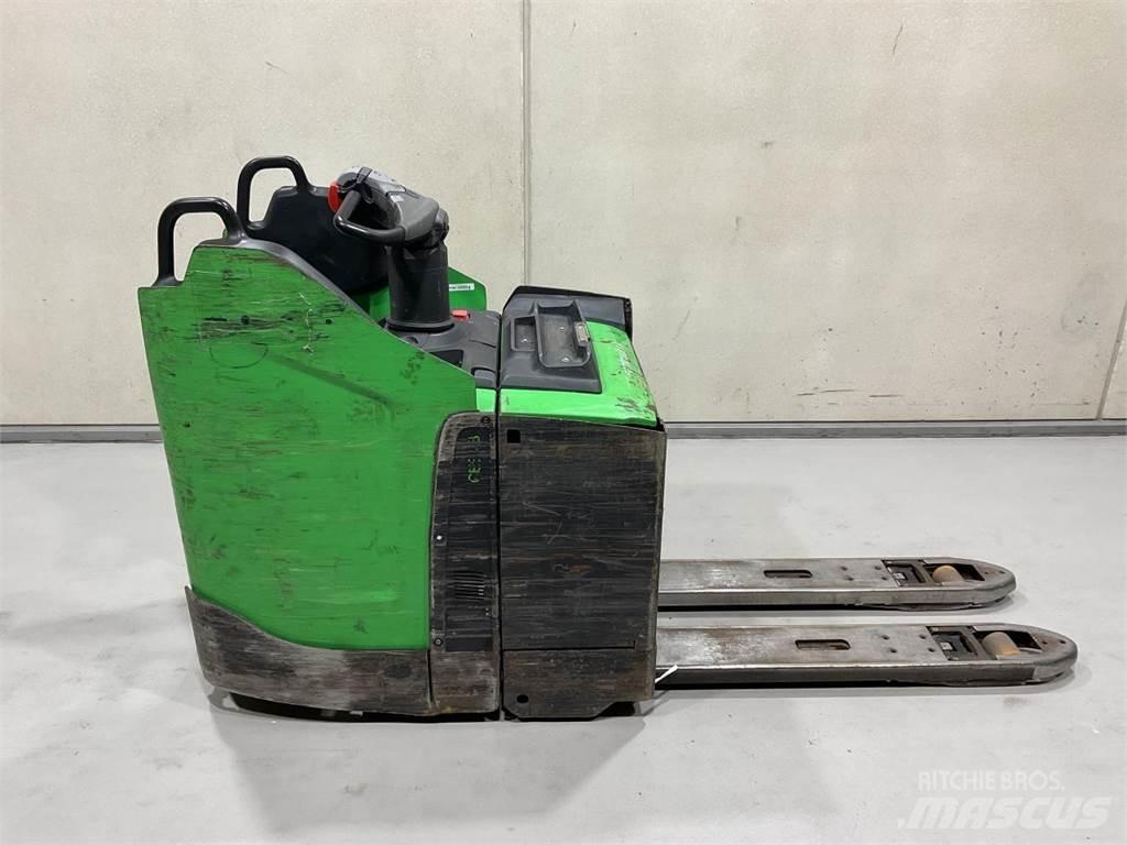 Cesab P320 电动搬运车